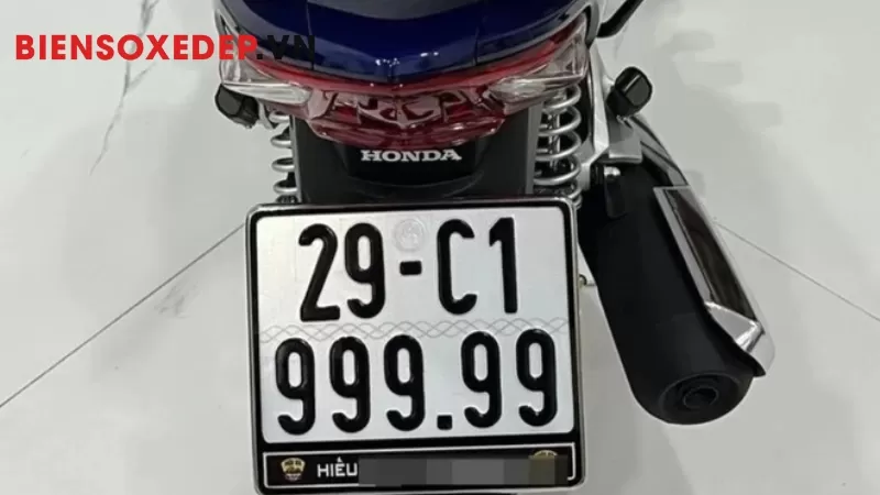 Định giá biển số xe ngũ quý 9