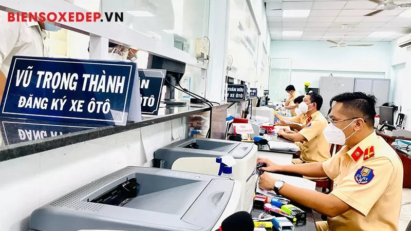 lệ ph&iacute; biển số xe