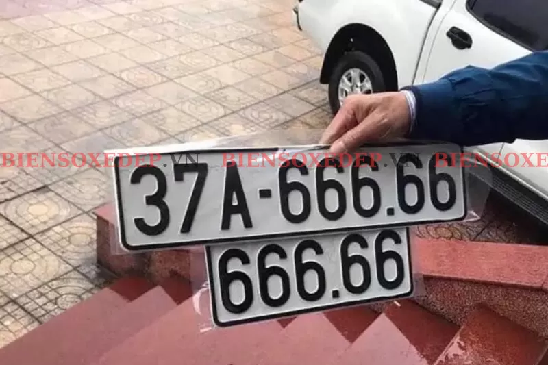 bấm biển số xe