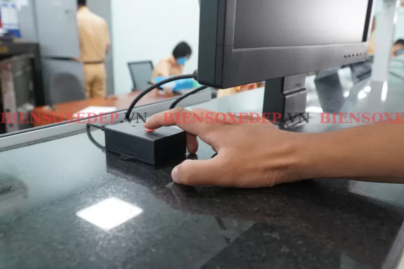 kinh nghiệm bấm biển ô tô